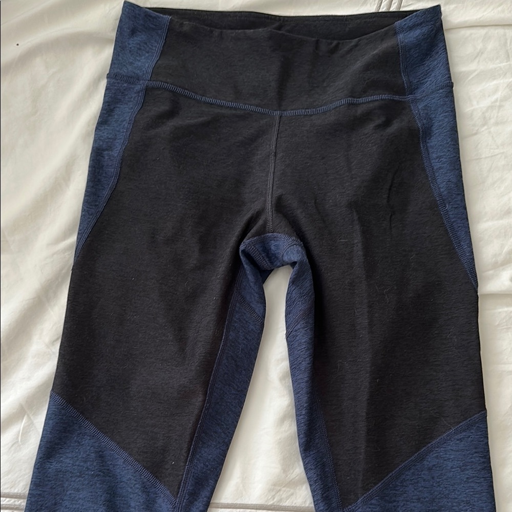 Outdoor Voices Color-Blocked Black and Blue Leggings